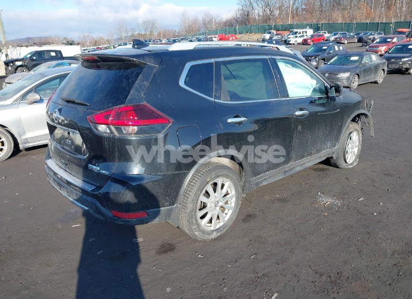Photo 4 of 2019 Nissan Rogue S (VIN 5N1AT2MV1KC782240)