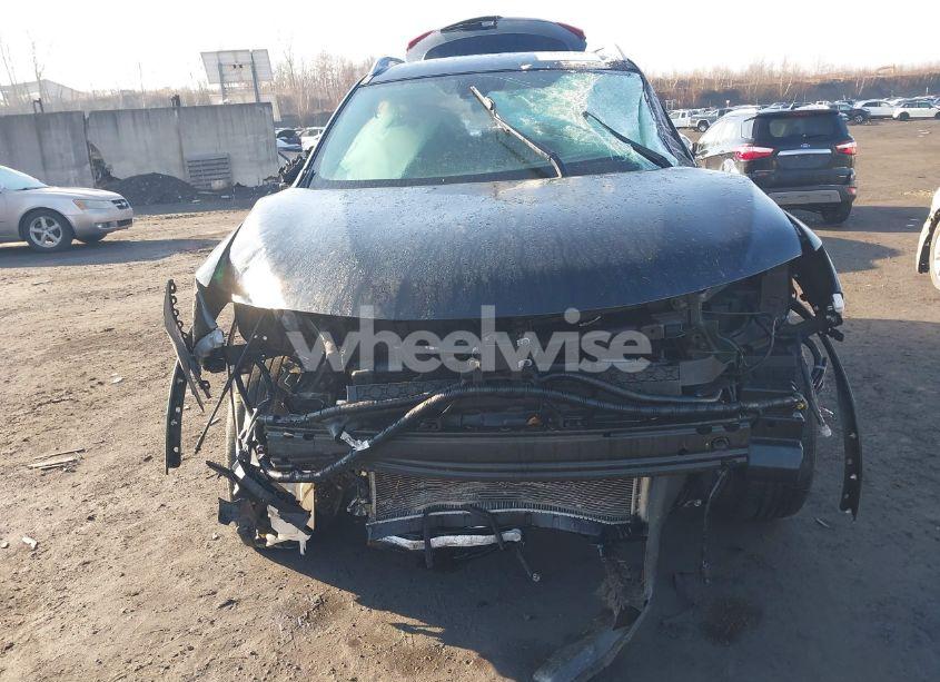 Photo 6 of 2019 Nissan Rogue S (VIN 5N1AT2MV1KC782240)