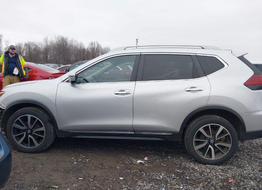 Photo 14 of 2019 Nissan Rogue SL (VIN 5N1AT2MV1KC788104)