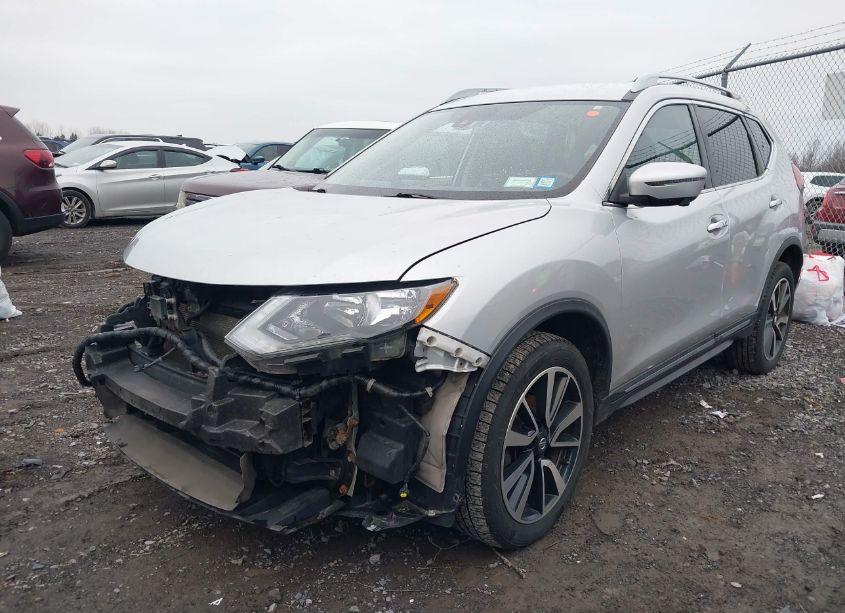 Photo 2 of 2019 Nissan Rogue SL (VIN 5N1AT2MV1KC788104)