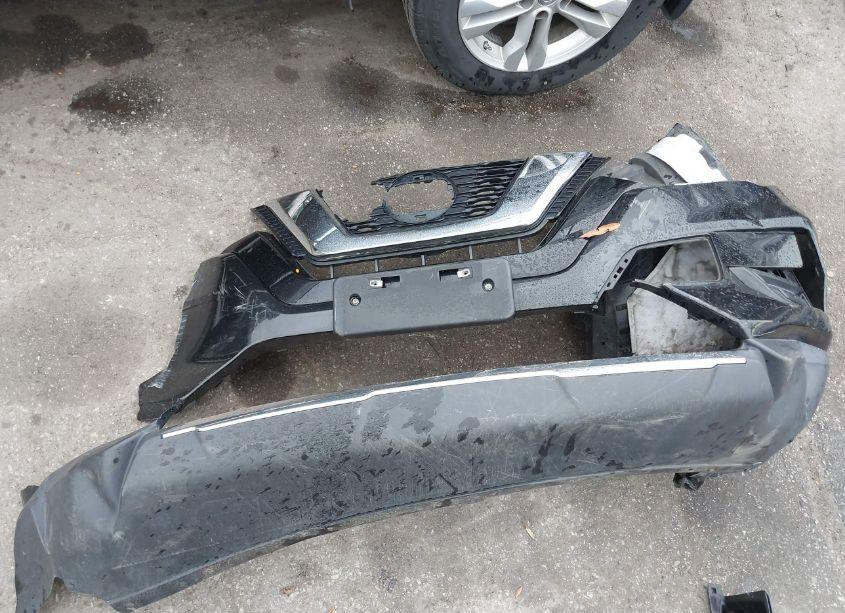 Photo 12 of 2019 Nissan Rogue S (VIN 5N1AT2MV1KC803698)