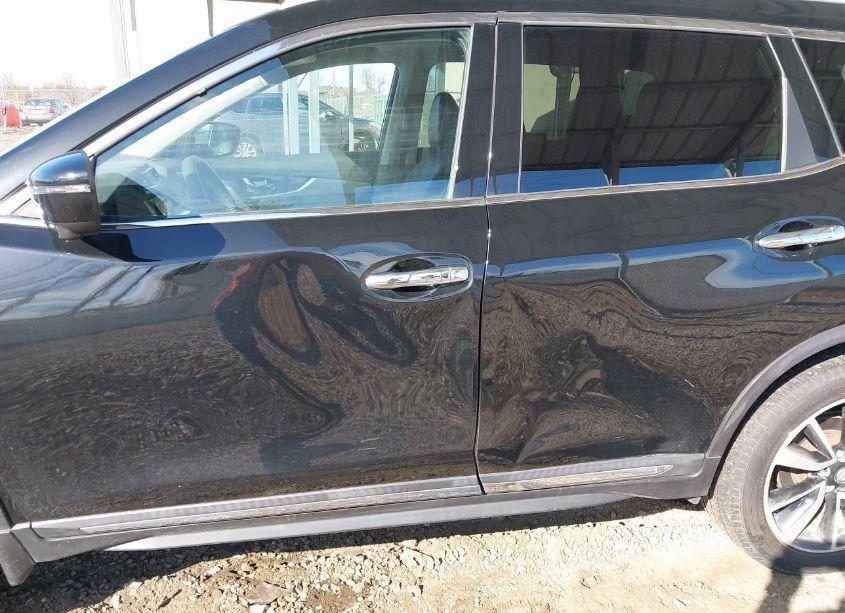 Photo 17 of 2019 Nissan Rogue SL (VIN 5N1AT2MV1KC823028)