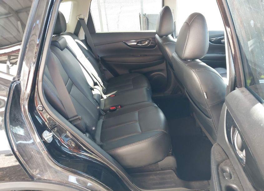 Photo 8 of 2019 Nissan Rogue SL (VIN 5N1AT2MV1KC823028)