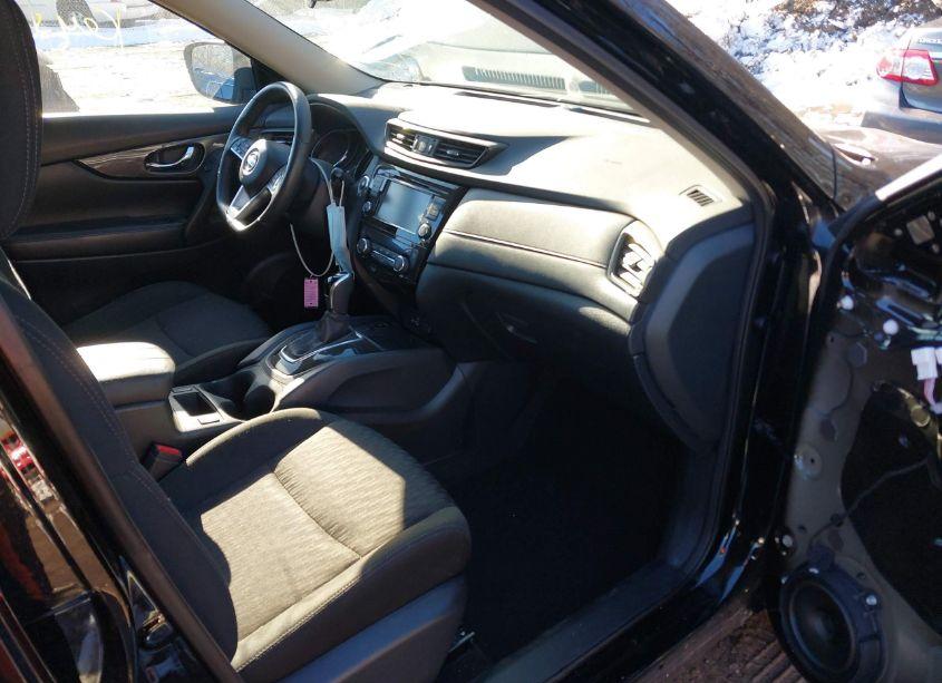 Photo 5 of 2020 Nissan Rogue SV INTELLIGENT AWD (VIN 5N1AT2MV1LC716272)