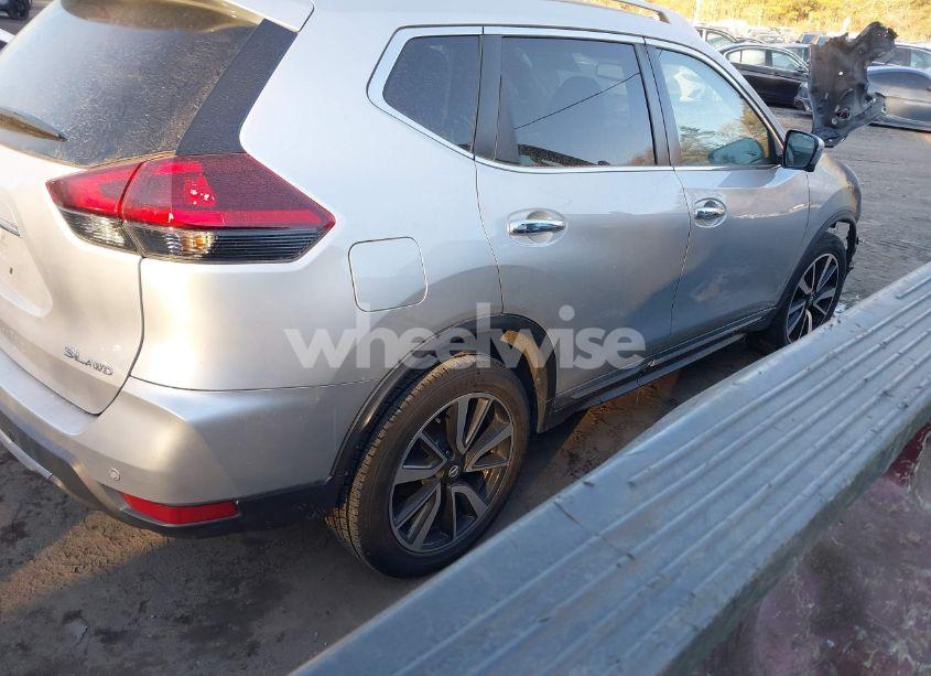Photo 4 of 2020 Nissan Rogue SL INTELLIGENT AWD (VIN 5N1AT2MV1LC724856)