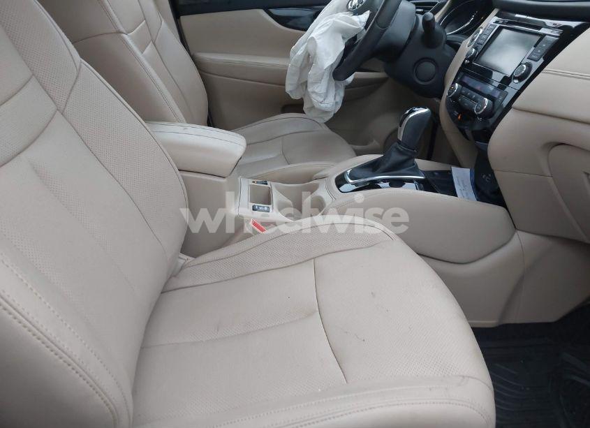 Photo 5 of 2020 Nissan Rogue SL INTELLIGENT AWD (VIN 5N1AT2MV1LC729474)