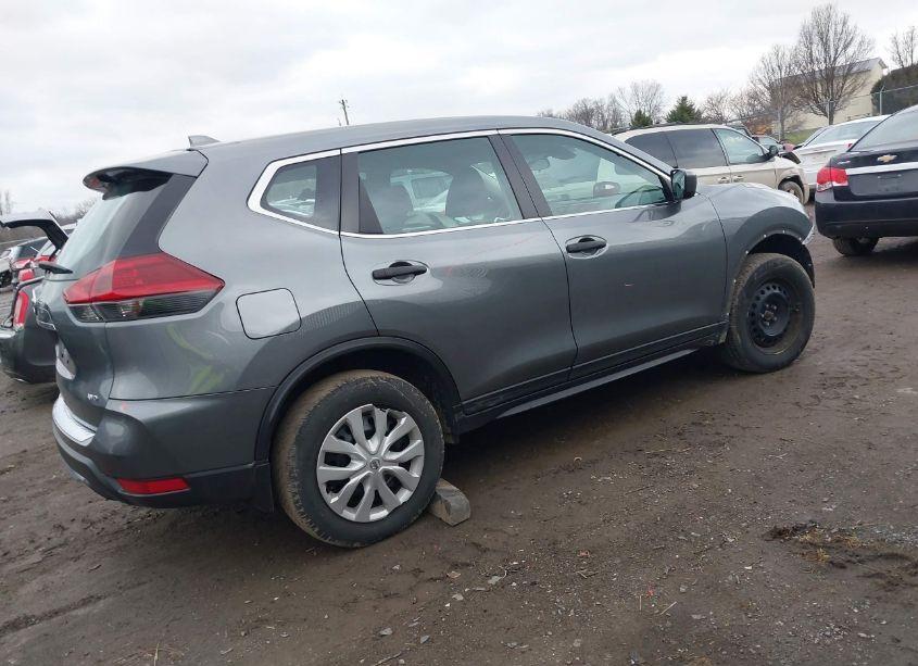 Photo 4 of 2020 Nissan Rogue S INTELLIGENT AWD (VIN 5N1AT2MV1LC788802)