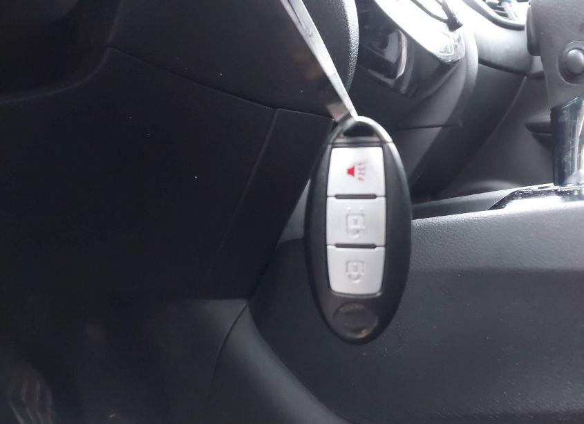 Photo 11 of 2014 Nissan Rogue SV (VIN 5N1AT2MV2EC751177)