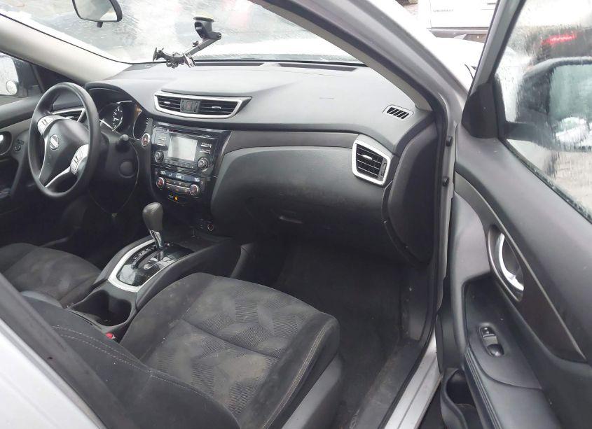 Photo 5 of 2014 Nissan Rogue SV (VIN 5N1AT2MV2EC751177)