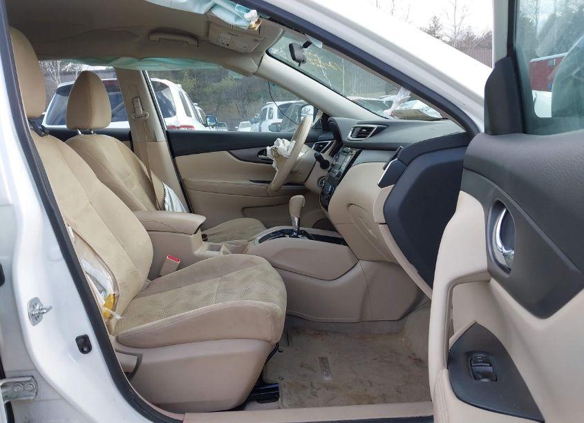 Photo 5 of 2014 Nissan Rogue S (VIN 5N1AT2MV2EC820918)