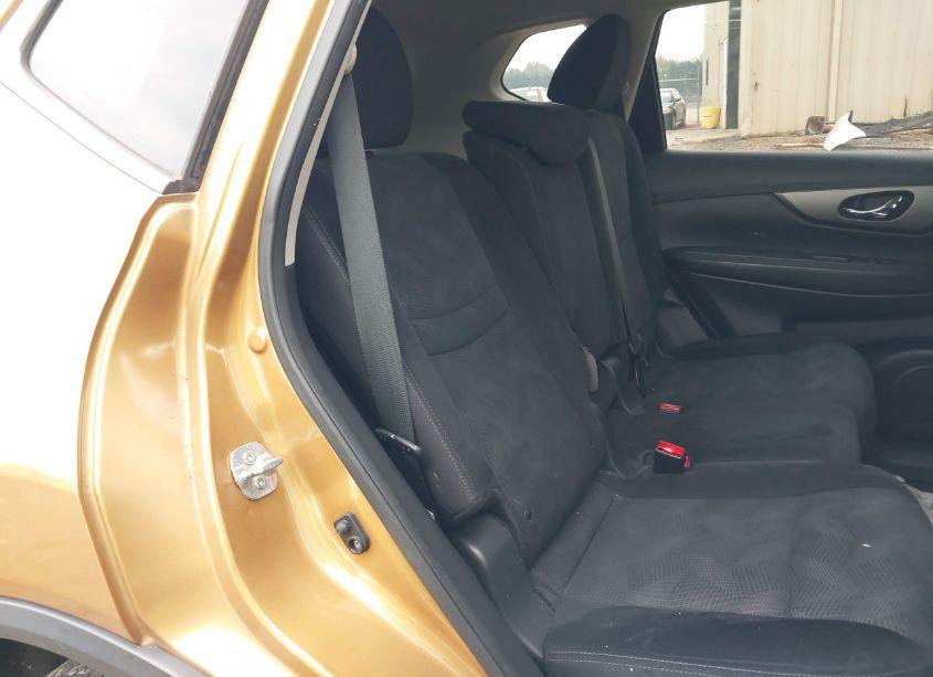 Photo 8 of 2015 Nissan Rogue SV (VIN 5N1AT2MV2FC787243)