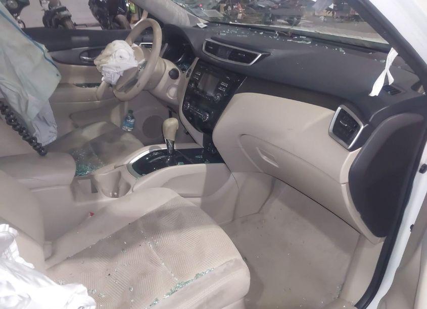 Photo 5 of 2015 Nissan Rogue SV (VIN 5N1AT2MV2FC812500)