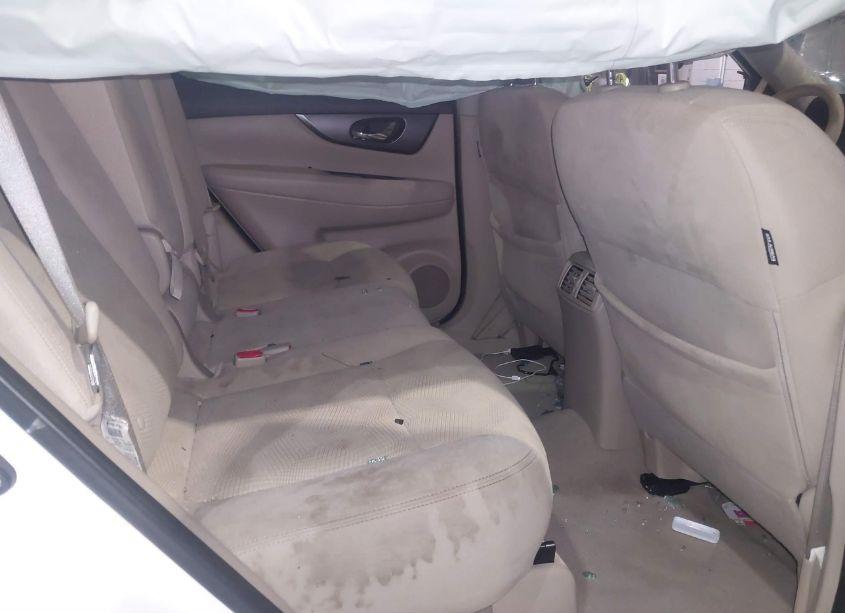 Photo 8 of 2015 Nissan Rogue SV (VIN 5N1AT2MV2FC812500)