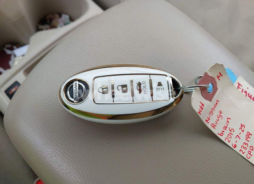 Photo 11 of 2015 Nissan Rogue SV (VIN 5N1AT2MV2FC829345)