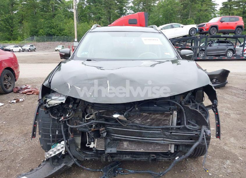 Photo 13 of 2015 Nissan Rogue SV (VIN 5N1AT2MV2FC829345)