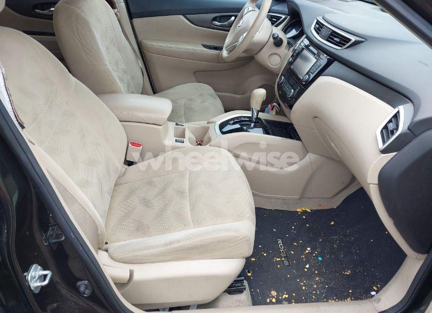 Photo 5 of 2015 Nissan Rogue SV (VIN 5N1AT2MV2FC829345)