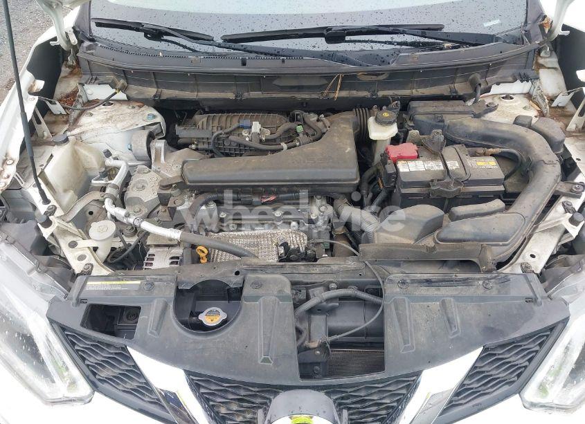 Photo 10 of 2015 Nissan Rogue SV (VIN 5N1AT2MV2FC842144)