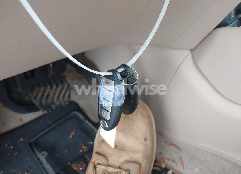 Photo 11 of 2015 Nissan Rogue SV (VIN 5N1AT2MV2FC842144)