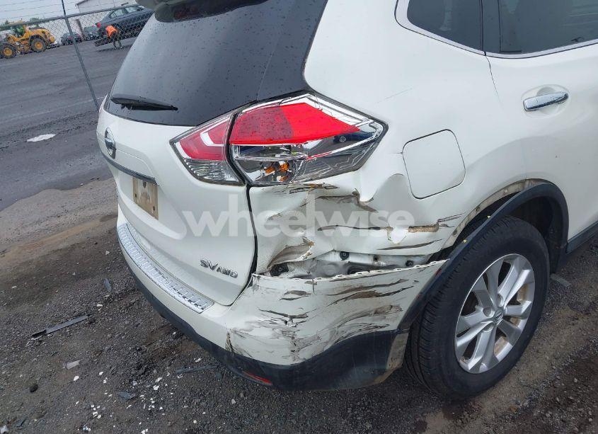 Photo 6 of 2015 Nissan Rogue SV (VIN 5N1AT2MV2FC842144)