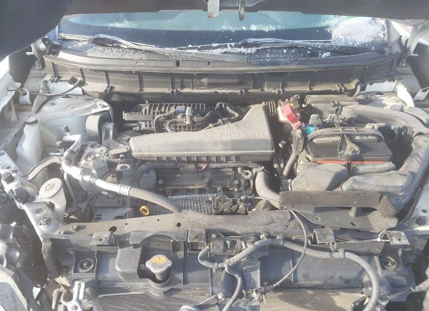 Photo 10 of 2015 Nissan Rogue SV (VIN 5N1AT2MV2FC852141)