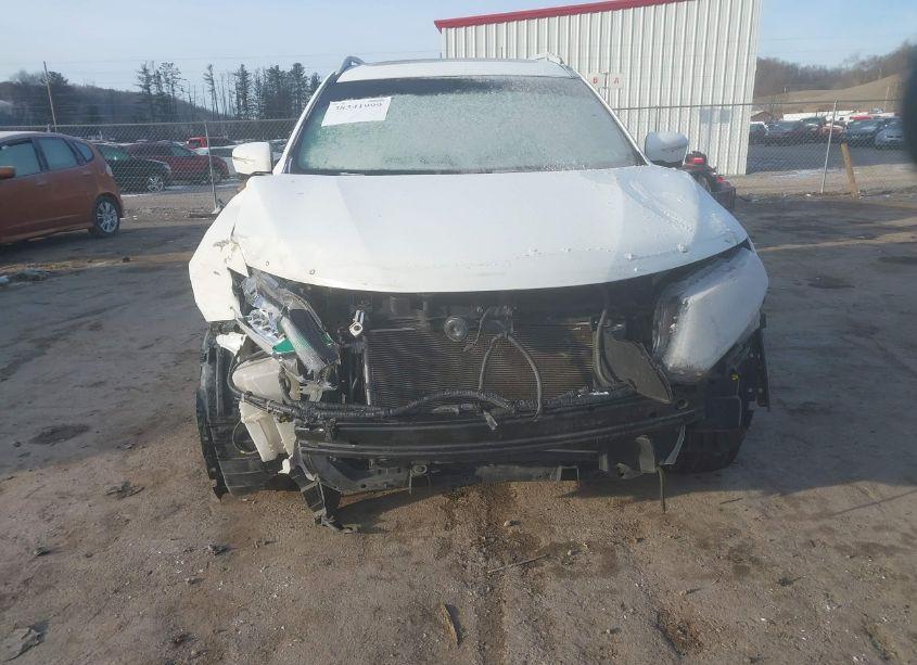 Photo 6 of 2015 Nissan Rogue SV (VIN 5N1AT2MV2FC852141)