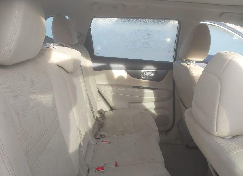 Photo 8 of 2015 Nissan Rogue SV (VIN 5N1AT2MV2FC852141)