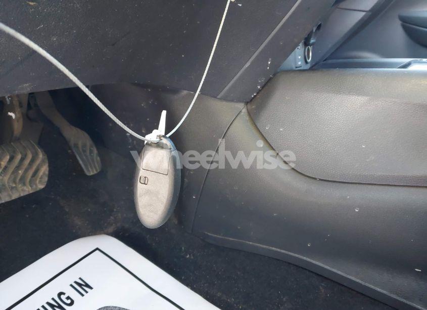 Photo 11 of 2015 Nissan Rogue SV (VIN 5N1AT2MV2FC919627)