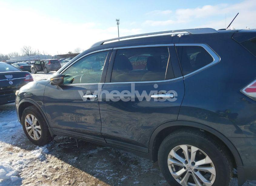 Photo 14 of 2015 Nissan Rogue SV (VIN 5N1AT2MV2FC919627)