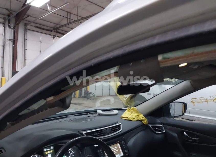 Photo 18 of 2016 Nissan Rogue SL (VIN 5N1AT2MV2GC737041)