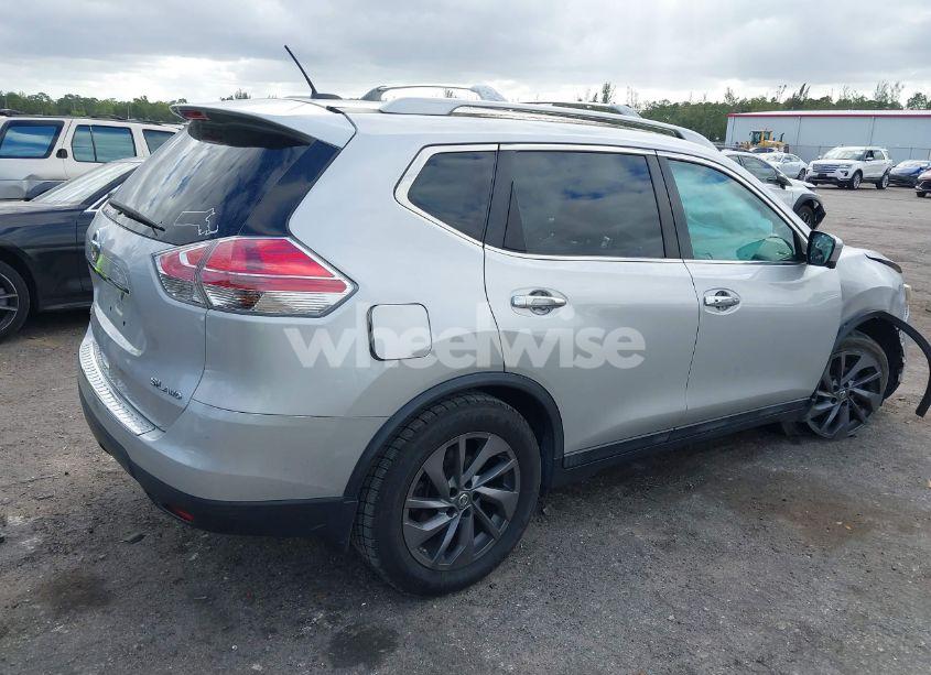 Photo 4 of 2016 Nissan Rogue SL (VIN 5N1AT2MV2GC742742)