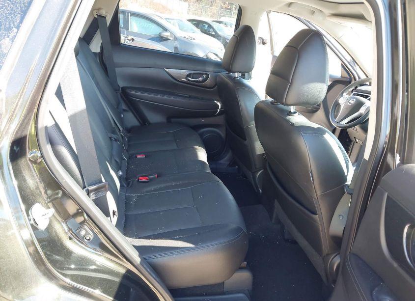 Photo 8 of 2016 Nissan Rogue SL (VIN 5N1AT2MV2GC811185)