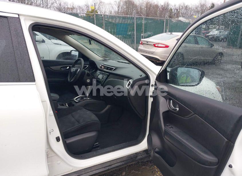 Photo 5 of 2016 Nissan Rogue S/SL/SV (VIN 5N1AT2MV2GC822347)