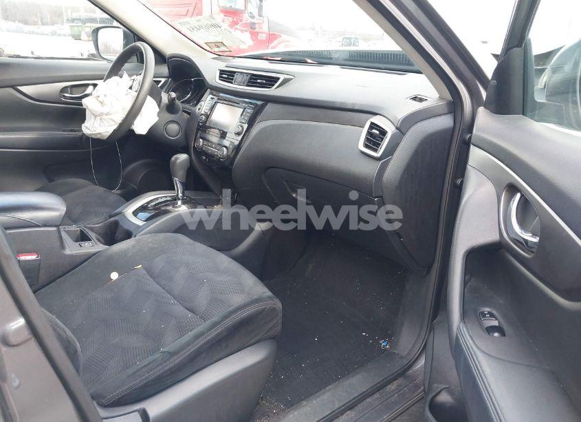 Photo 5 of 2016 Nissan Rogue SV (VIN 5N1AT2MV2GC829122)