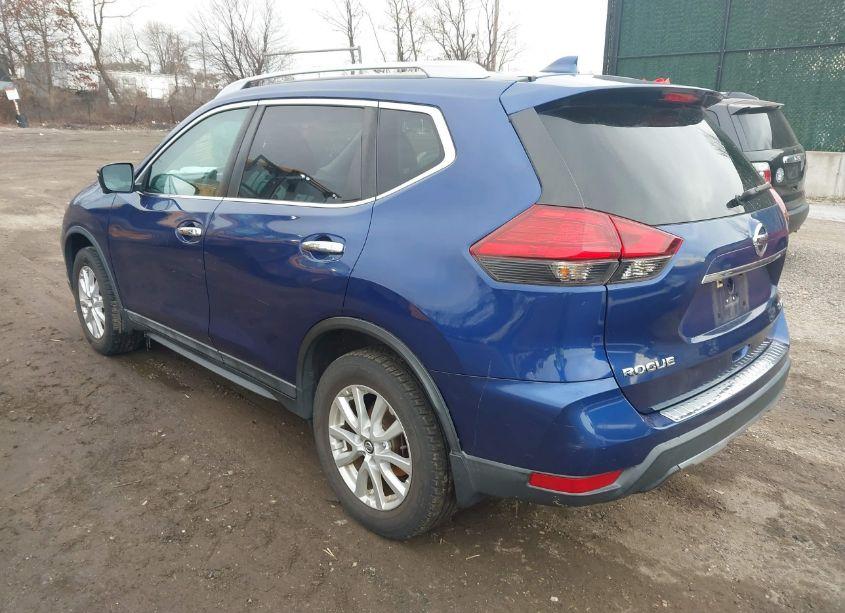 Photo 3 of 2017 Nissan Rogue SV (VIN 5N1AT2MV2HC743178)