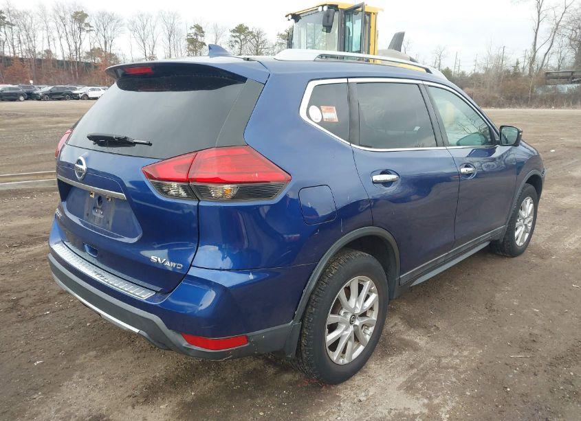Photo 4 of 2017 Nissan Rogue SV (VIN 5N1AT2MV2HC743178)
