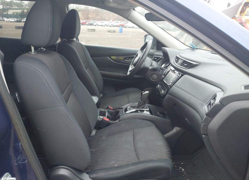 Photo 5 of 2017 Nissan Rogue SV (VIN 5N1AT2MV2HC743178)