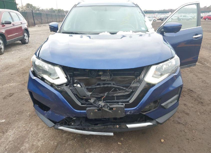 Photo 6 of 2017 Nissan Rogue SV (VIN 5N1AT2MV2HC743178)