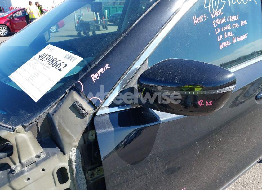 Photo 21 of 2017 Nissan Rogue SV (VIN 5N1AT2MV2HC757047)