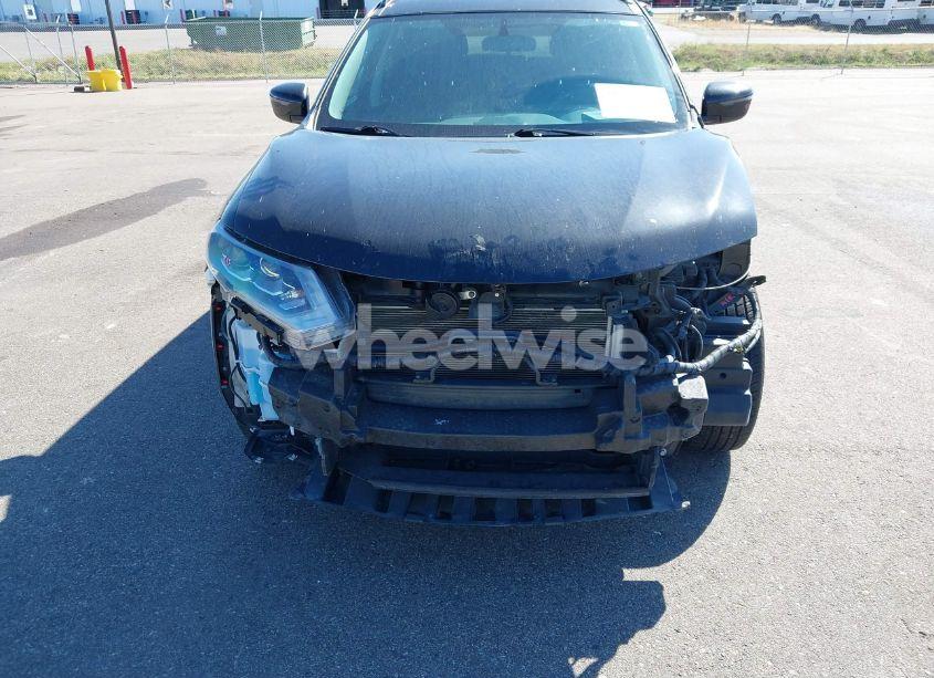 Photo 6 of 2017 Nissan Rogue SV (VIN 5N1AT2MV2HC757047)