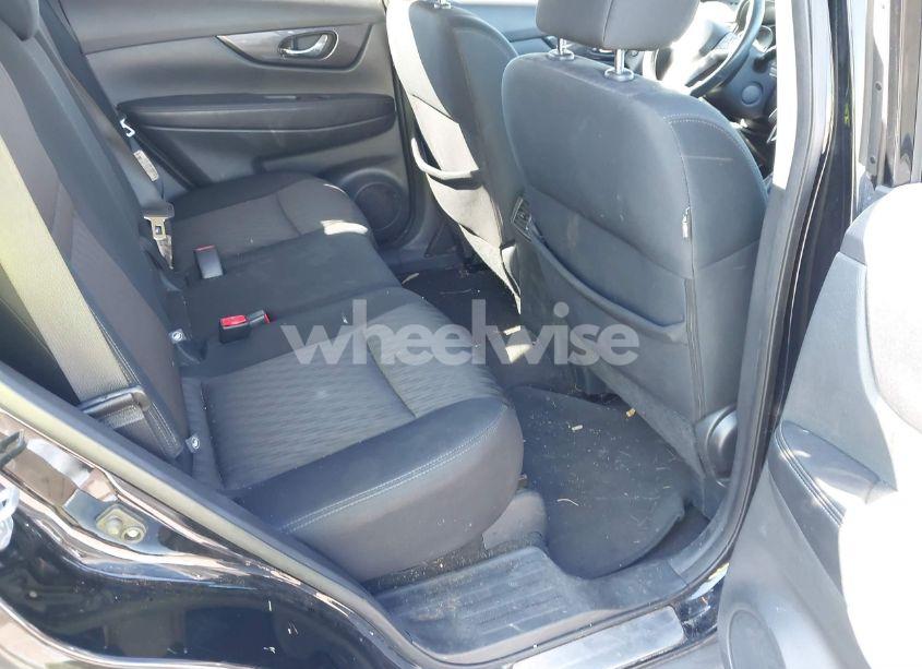 Photo 8 of 2017 Nissan Rogue SV (VIN 5N1AT2MV2HC757047)