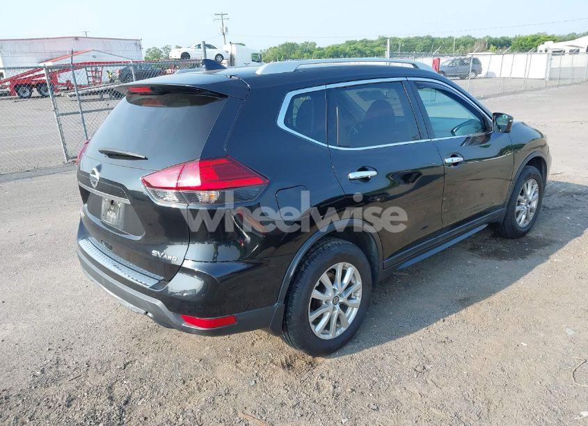 Photo 4 of 2017 Nissan Rogue SV (VIN 5N1AT2MV2HC759302)