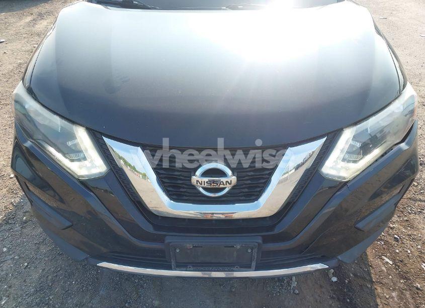 Photo 6 of 2017 Nissan Rogue SV (VIN 5N1AT2MV2HC759302)