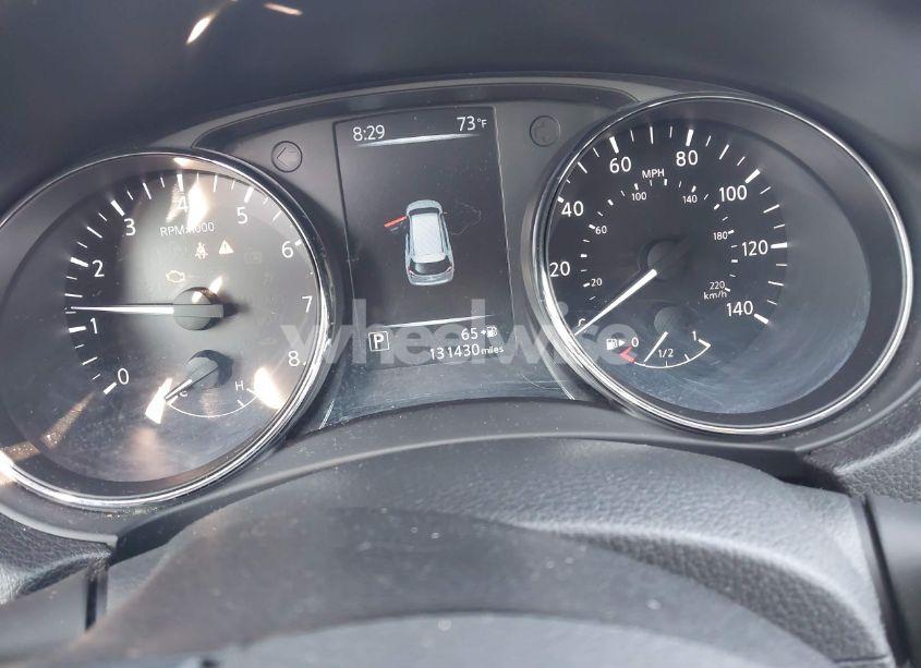 Photo 7 of 2017 Nissan Rogue SV (VIN 5N1AT2MV2HC759302)