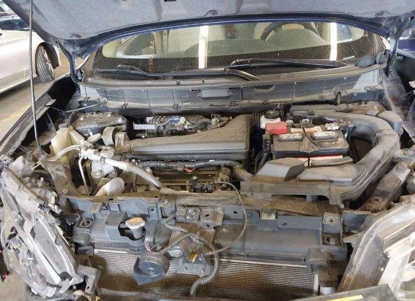 Photo 10 of 2017 Nissan Rogue SV (VIN 5N1AT2MV2HC771000)