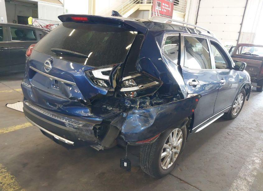 Photo 4 of 2017 Nissan Rogue SV (VIN 5N1AT2MV2HC771000)