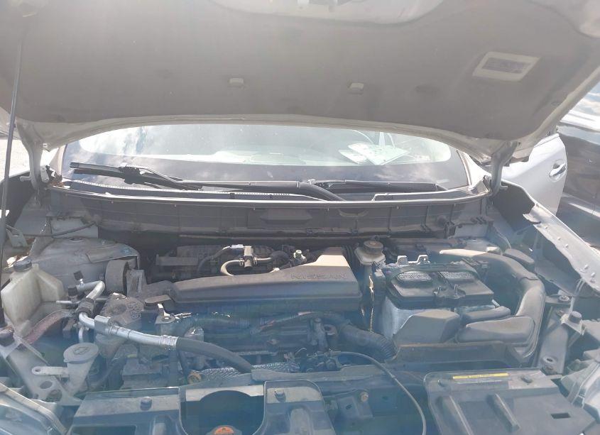 Photo 10 of 2017 Nissan Rogue SV (VIN 5N1AT2MV2HC795751)