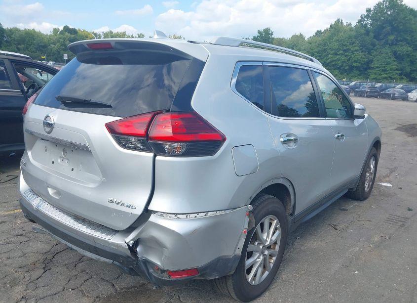 Photo 4 of 2017 Nissan Rogue SV (VIN 5N1AT2MV2HC795751)