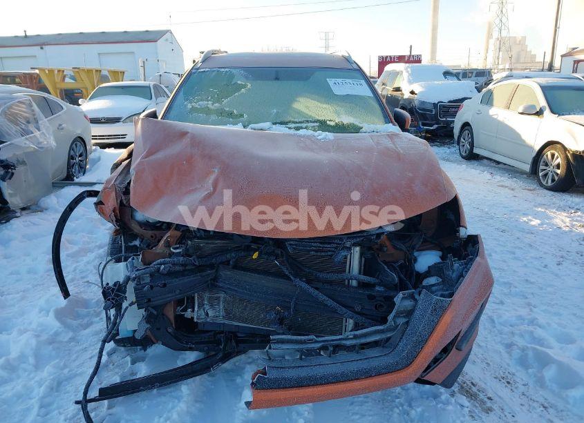 Photo 13 of 2017 Nissan Rogue SV (VIN 5N1AT2MV2HC821152)