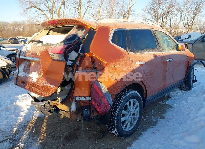 Photo 4 of 2017 Nissan Rogue SV (VIN 5N1AT2MV2HC821152)