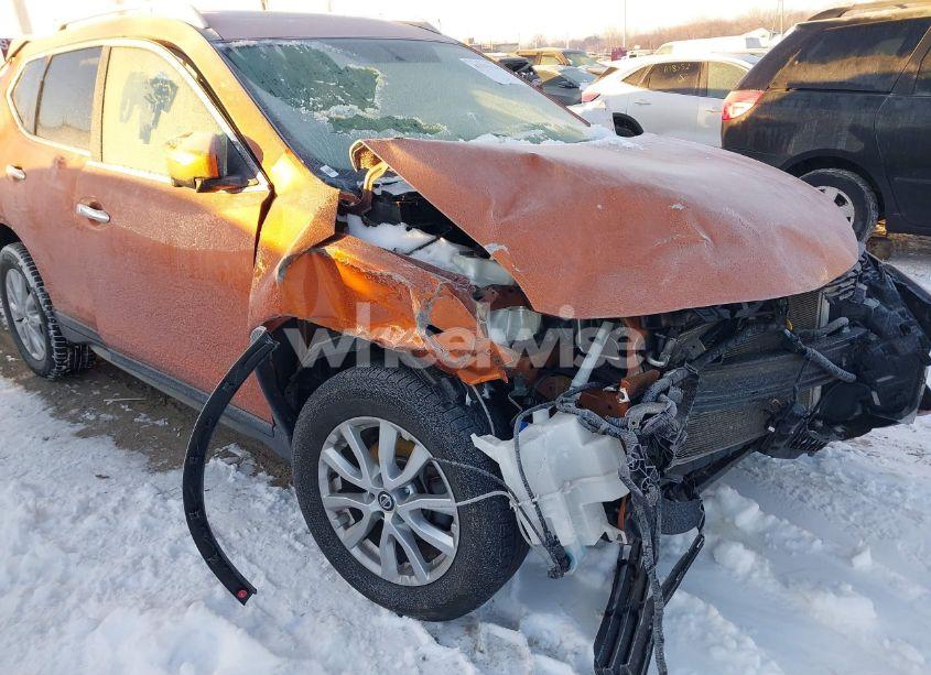 Photo 6 of 2017 Nissan Rogue SV (VIN 5N1AT2MV2HC821152)